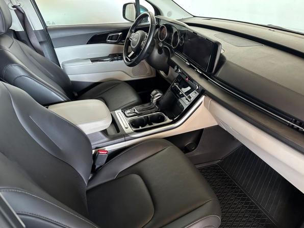 Kia Carnival IV с пробегом 2023 года, цена 4 022 000 рублей, 64537 км, минивэн, Автокод Объявления