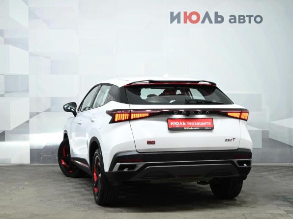 Omoda C5 I с пробегом 2023 года, цена 1 710 000 рублей, 84787 км, внедорожник, Автокод Объявления