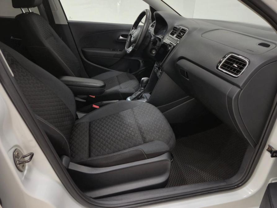 Volkswagen Polo V Рестайлинг Альметьевск  - изображение 16