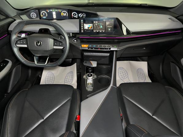 Changan UNI-V I с пробегом 2023 года, цена 2 190 000 рублей, 65998 км, лифтбек, Автокод Объявления