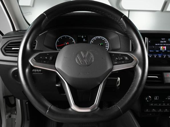 Volkswagen Polo VI с пробегом 2021 года, цена 1 689 000 рублей, 48424 км, лифтбек, Автокод Объявления