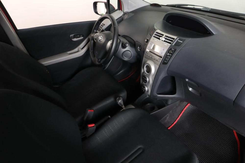 Toyota Yaris II Пермь  - изображение 13