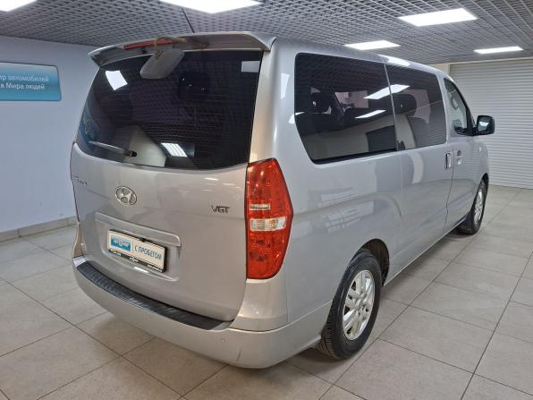 Hyundai Grand Starex I Рестайлинг с пробегом 2018 года, цена 2 400 000 рублей, 157042 км, минивэн, Автокод Объявления