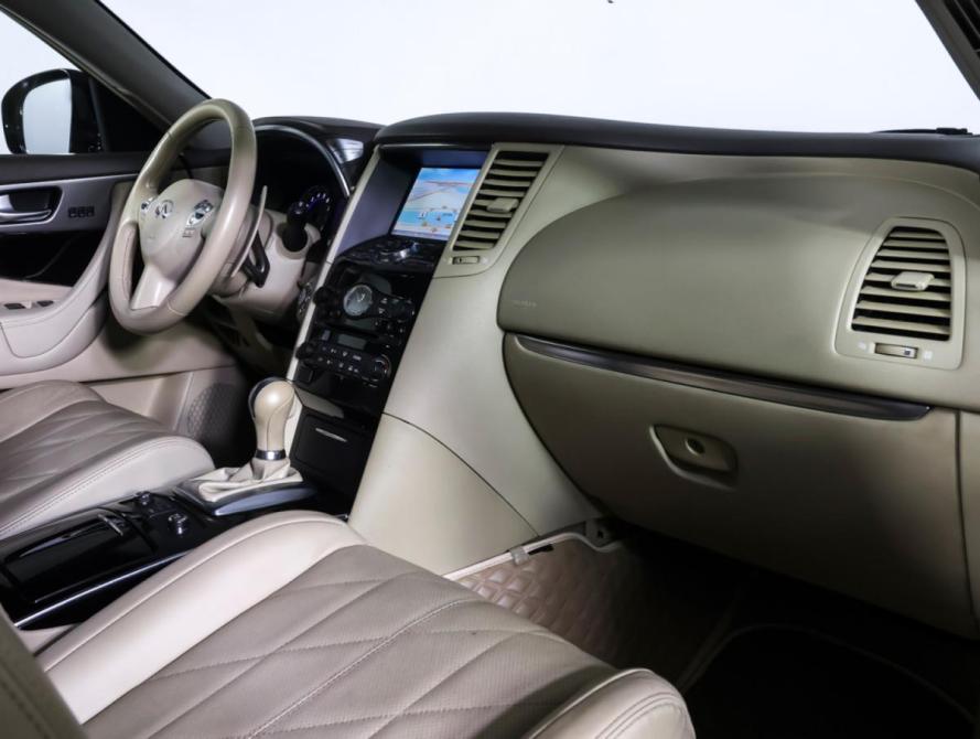 Infiniti QX70 Москва  - изображение 11