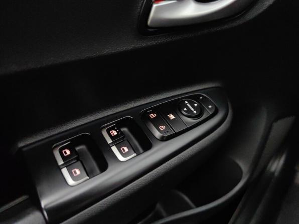 Kia Rio IV Рестайлинг с пробегом 2021 года, цена 1 590 000 рублей, 87125 км, хэтчбек, Автокод Объявления