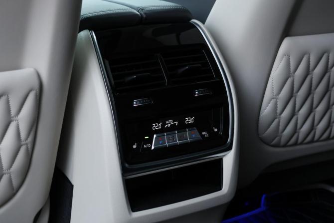 BMW X7 I (G07) Рестайлинг с пробегом 2023 года, цена 17 500 000 рублей, 37431 км, внедорожник, Автокод Объявления