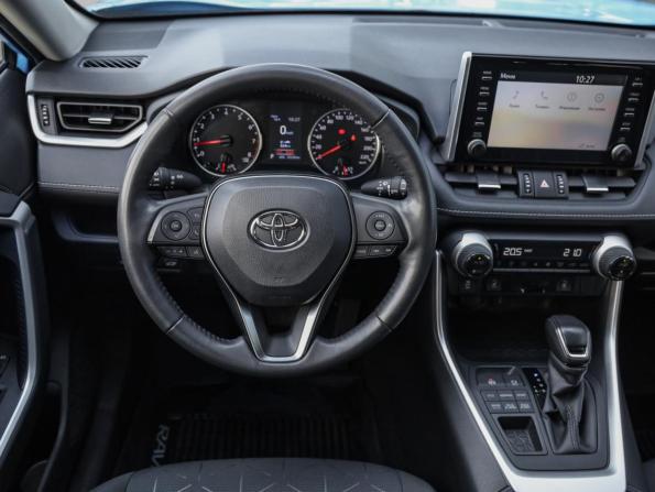 Toyota RAV4 V (XA50) с пробегом 2021 года, цена 3 969 000 рублей, 30285 км, внедорожник, Автокод Объявления