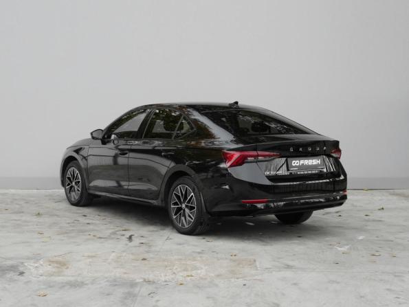 Skoda Octavia IV (A8) с пробегом 2021 года, цена 2 099 000 рублей, 76129 км, лифтбек, Автокод Объявления