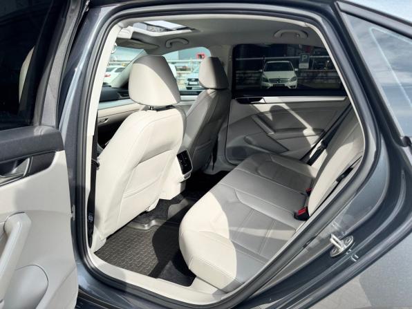 Volkswagen Passat B8 с пробегом 2018 года, цена 1 820 000 рублей, 113209 км, седан, Автокод Объявления