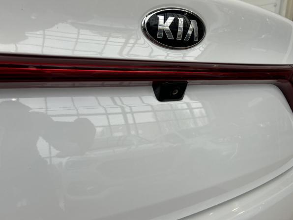 Kia Rio IV Рестайлинг с пробегом 2021 года, цена 1 655 000 рублей, 72014 км, седан, Автокод Объявления