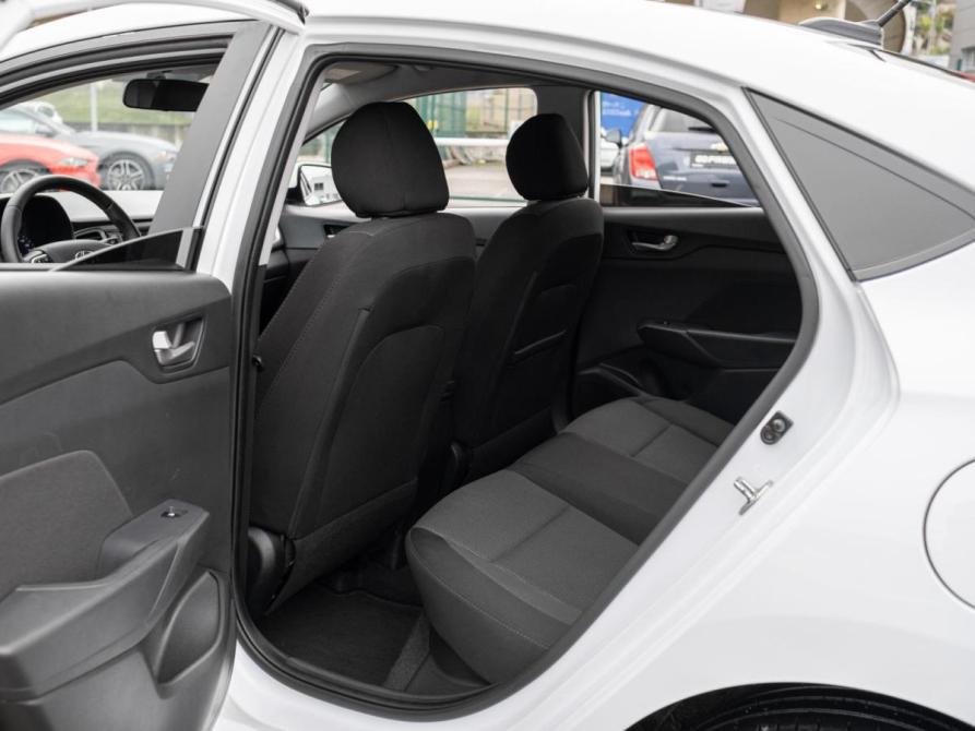 Hyundai Solaris II Сочи  - изображение 11