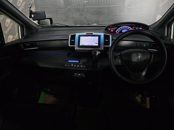 Honda Freed I Рестайлинг с пробегом 2014 года, цена 970 000 рублей, 166500 км, компактвэн, Автокод Объявления