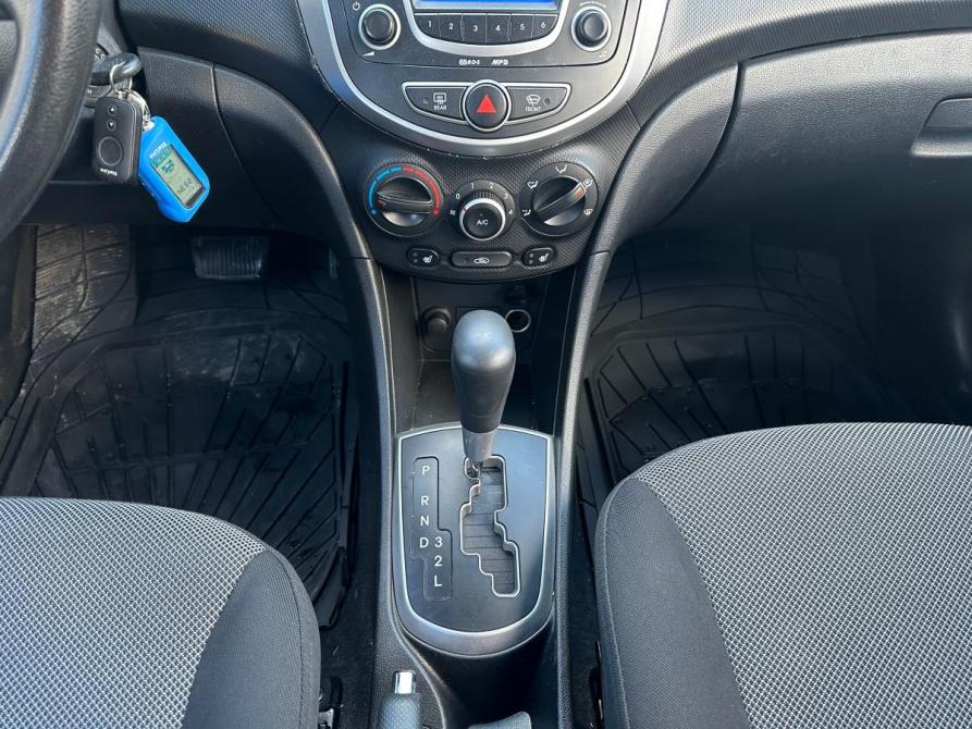 Hyundai Solaris I Екатеринбург  - изображение 11