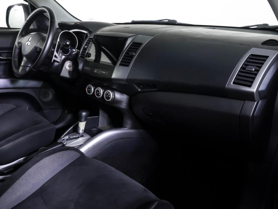 Mitsubishi Outlander II Москва  - изображение 11