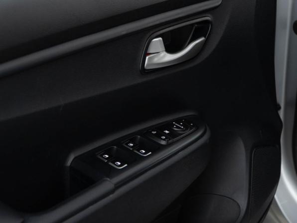 Kia Rio IV с пробегом 2018 года, цена 1 399 050 рублей, 81307 км, хэтчбек, Автокод Объявления