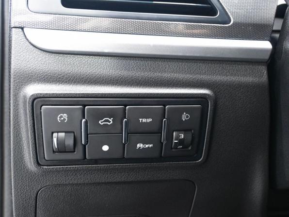 Geely Emgrand 7 I Рестайлинг с пробегом 2019 года, цена 959 900 рублей, 171000 км, седан, Автокод Объявления