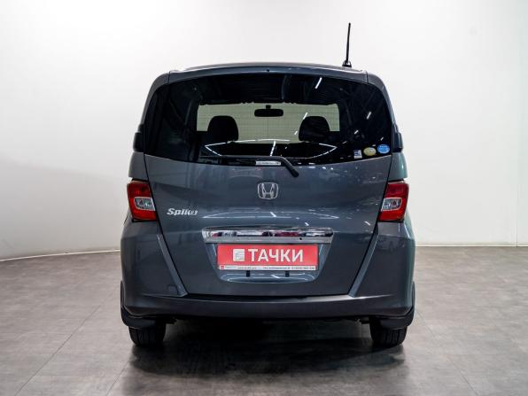 Honda Freed I с пробегом 2010 года, цена 905 000 рублей, 188300 км, компактвэн, Автокод Объявления