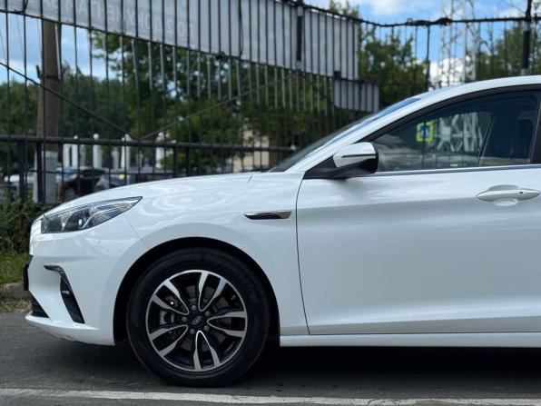 JAC J7 I с пробегом 2023 года, цена 1 199 000 рублей, 39400 км, хэтчбек, Автокод Объявления