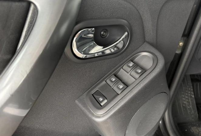 Renault Duster I Рестайлинг с пробегом 2018 года, цена 1 395 000 рублей, 124878 км, внедорожник, Автокод Объявления