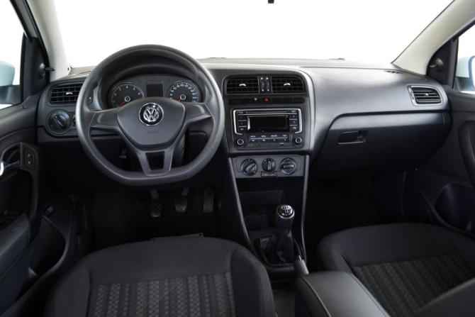 Volkswagen Polo V Рестайлинг с пробегом 2019 года, цена 1 349 000 рублей, 75910 км, седан, Автокод Объявления
