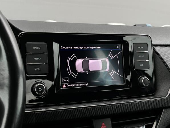 Volkswagen Polo VI с пробегом 2022 года, цена 1 495 200 рублей, 147944 км, лифтбек, Автокод Объявления