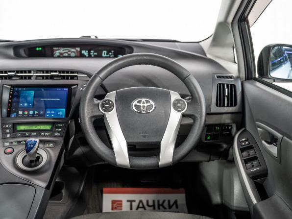 Toyota Prius III (XW30) с пробегом 2010 года, цена 1 170 500 рублей, 168000 км, лифтбек, Автокод Объявления