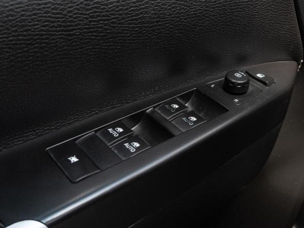Opel Antara I Рестайлинг с пробегом 2012 года, цена 1 120 000 рублей, 135311 км, внедорожник, Автокод Объявления