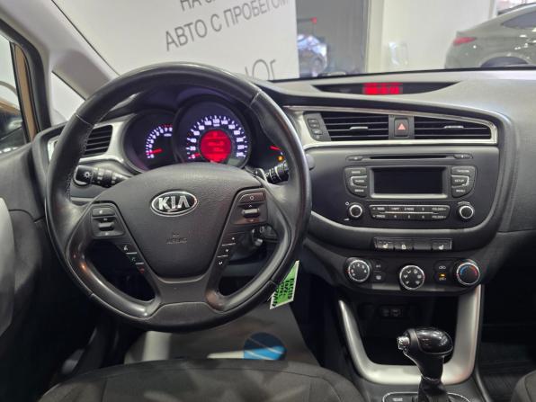 Kia Ceed II Рестайлинг с пробегом 2017 года, цена 1 449 000 рублей, 117924 км, универсал, Автокод Объявления