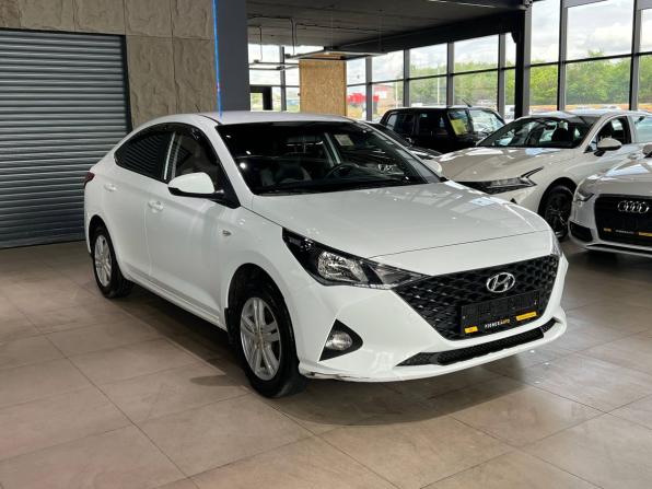 Hyundai Solaris II с пробегом 2020 года, цена 1 625 000 рублей, 59000 км, седан, Автокод Объявления
