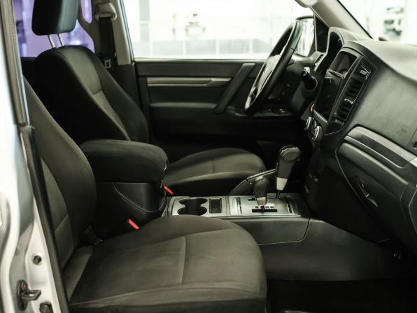 Mitsubishi Pajero IV Рестайлинг 1 с пробегом 2011 года, цена 1 766 000 рублей, 193897 км, внедорожник, Автокод Объявления