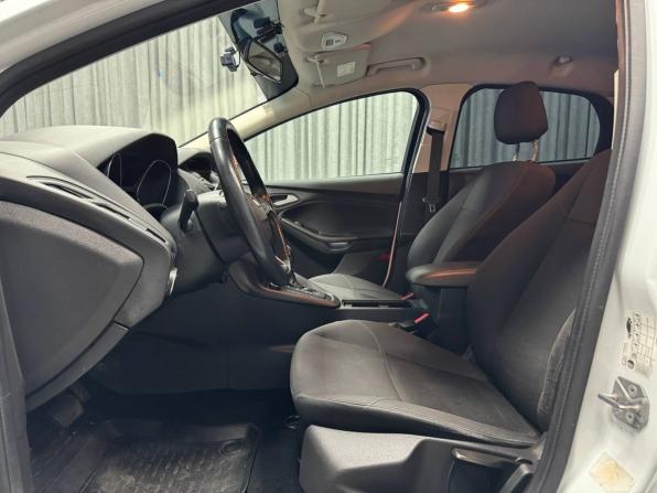 Ford Focus III Рестайлинг с пробегом 2019 года, цена 1 300 000 рублей, 92893 км, хэтчбек, Автокод Объявления