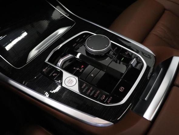 BMW X7 I (G07) Рестайлинг с пробегом 2025 года, цена 14 690 000 рублей, 14158 км, внедорожник, Автокод Объявления