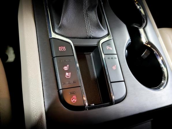 Kia Carnival III с пробегом 2020 года, цена 3 225 000 рублей, 99455 км, минивэн, Автокод Объявления