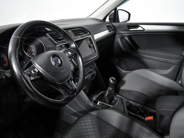 Volkswagen Tiguan II с пробегом 2019 года, цена 1 690 000 рублей, 212422 км, внедорожник, Автокод Объявления