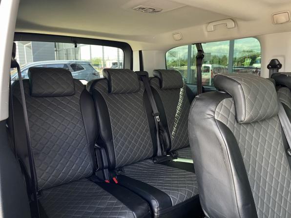Peugeot Traveller I с пробегом 2019 года, цена 2 479 000 рублей, 132438 км, минивэн, Автокод Объявления