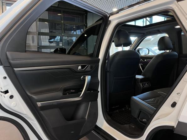 Changan CS95 I Рестайлинг с пробегом 2024 года, цена 3 500 000 рублей, 4450 км, внедорожник, Автокод Объявления