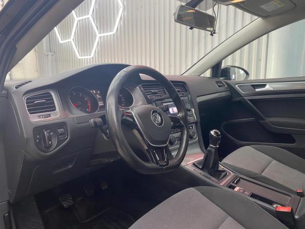 Volkswagen Golf VII с пробегом 2014 года, цена 1 300 000 рублей, 157000 км, хэтчбек, Автокод Объявления