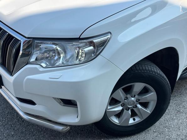 Toyota Land Cruiser Prado 150 Series Рестайлинг 2 с пробегом 2018 года, цена 3 990 000 рублей, 126000 км, внедорожник, Автокод Объявления