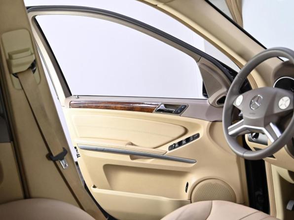 Mercedes-Benz M-Класс II (W164) Рестайлинг с пробегом 2011 года, цена 1 299 000 рублей, 158000 км, внедорожник, Автокод Объявления