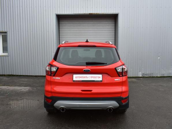 Ford Kuga II Рестайлинг с пробегом 2018 года, цена 1 499 000 рублей, 209000 км, внедорожник, Автокод Объявления