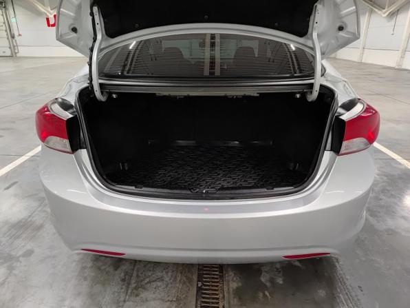 Hyundai Elantra V (MD) с пробегом 2012 года, цена 890 000 рублей, 195232 км, седан, Автокод Объявления