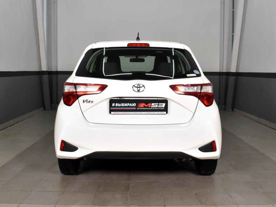 Toyota Vitz III (XP130) Рестайлинг 2 Кемерово  - изображение 6