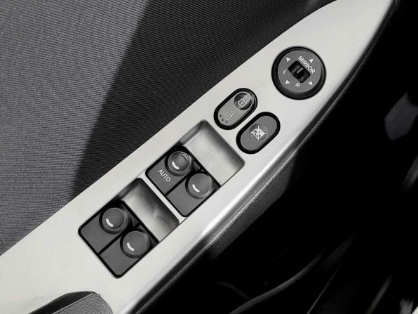 Hyundai Solaris I Рестайлинг с пробегом 2016 года, цена 940 000 рублей, 155454 км, хэтчбек, Автокод Объявления