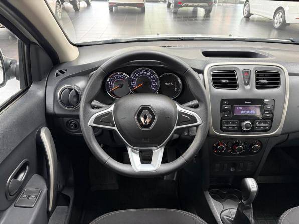 Renault Logan II Рестайлинг с пробегом 2022 года, цена 1 298 000 рублей, 46647 км, седан, Автокод Объявления