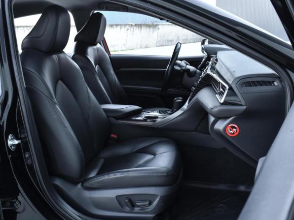 Toyota Camry VIII (XV70) с пробегом 2019 года, цена 2 690 000 рублей, 141382 км, седан, Автокод Объявления