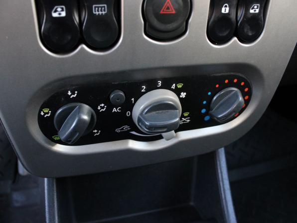 Renault Logan I Рестайлинг с пробегом 2010 года, цена 339 000 рублей, 354860 км, седан, Автокод Объявления
