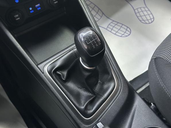 Hyundai Solaris II с пробегом 2018 года, цена 1 265 000 рублей, 109951 км, седан, Автокод Объявления