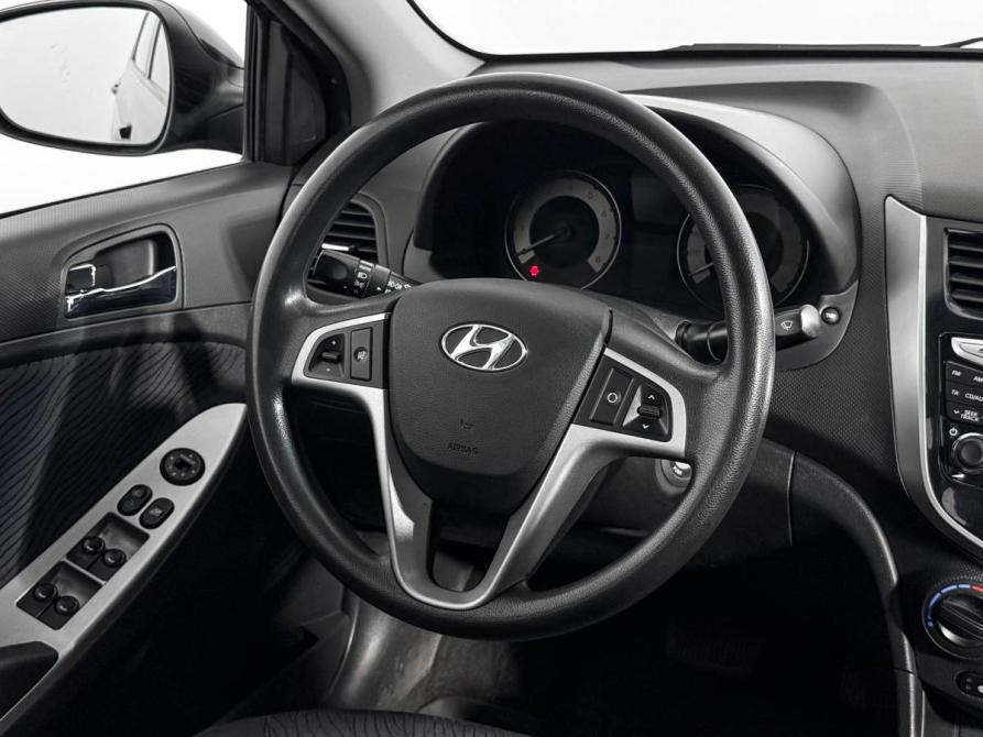 Hyundai Solaris I Санкт-Петербург  - изображение 15