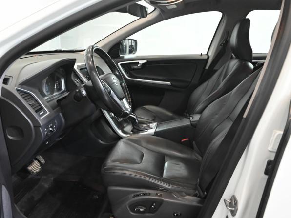 Volvo XC60 I Рестайлинг с пробегом 2015 года, цена 2 080 000 рублей, 239515 км, внедорожник, Автокод Объявления