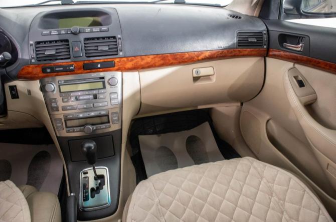 Toyota Avensis II с пробегом 2005 года, цена 749 000 рублей, 283000 км, седан, Автокод Объявления